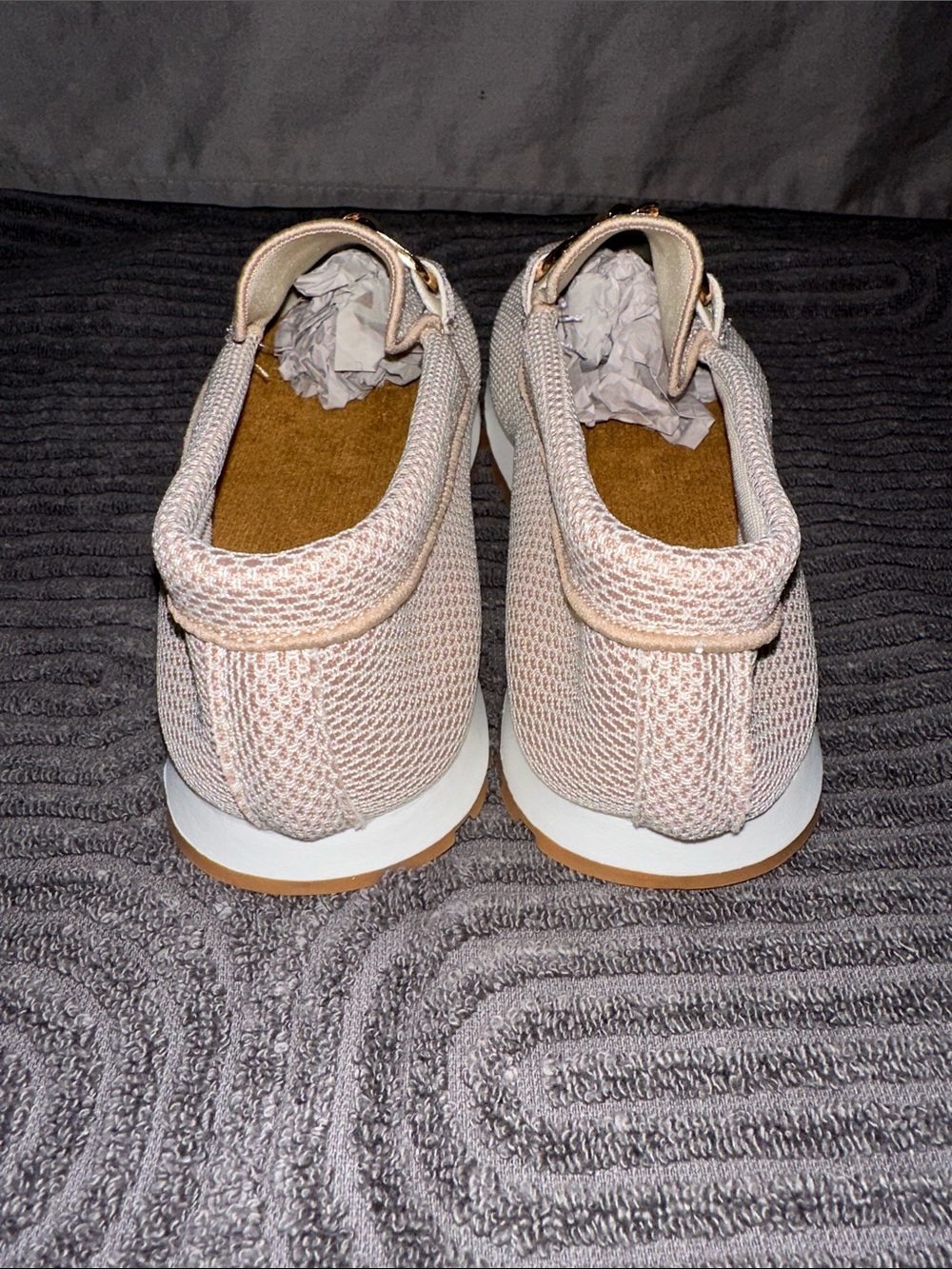 The Hills Nashville Women's Blush Knit Slip-On Loafers. - Picture 4 of 5